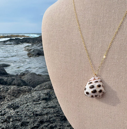 Mulberry Drupe Shell Necklace