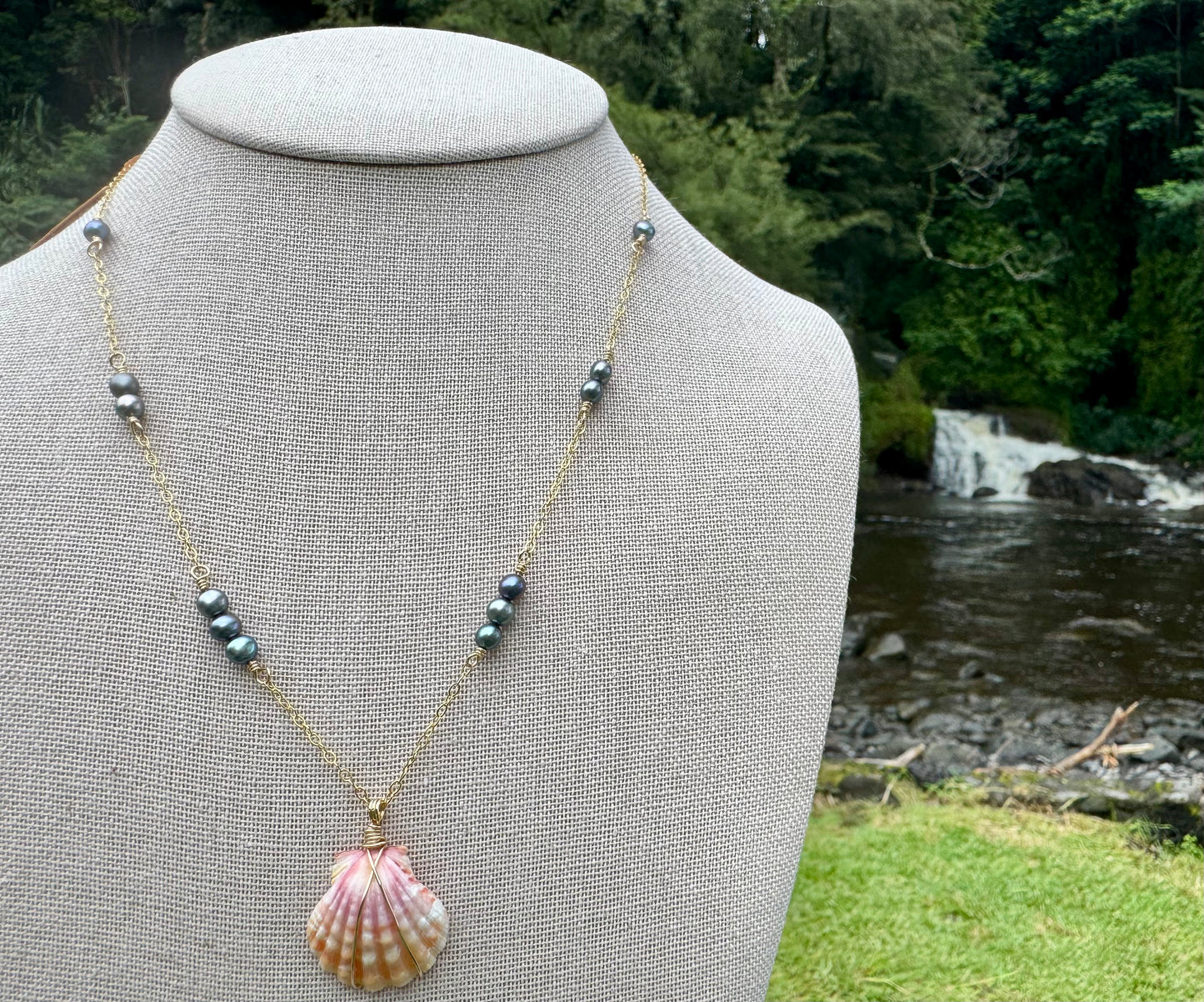 Sunrise Shell Necklace | Freshwater Peacock Pearl Chain