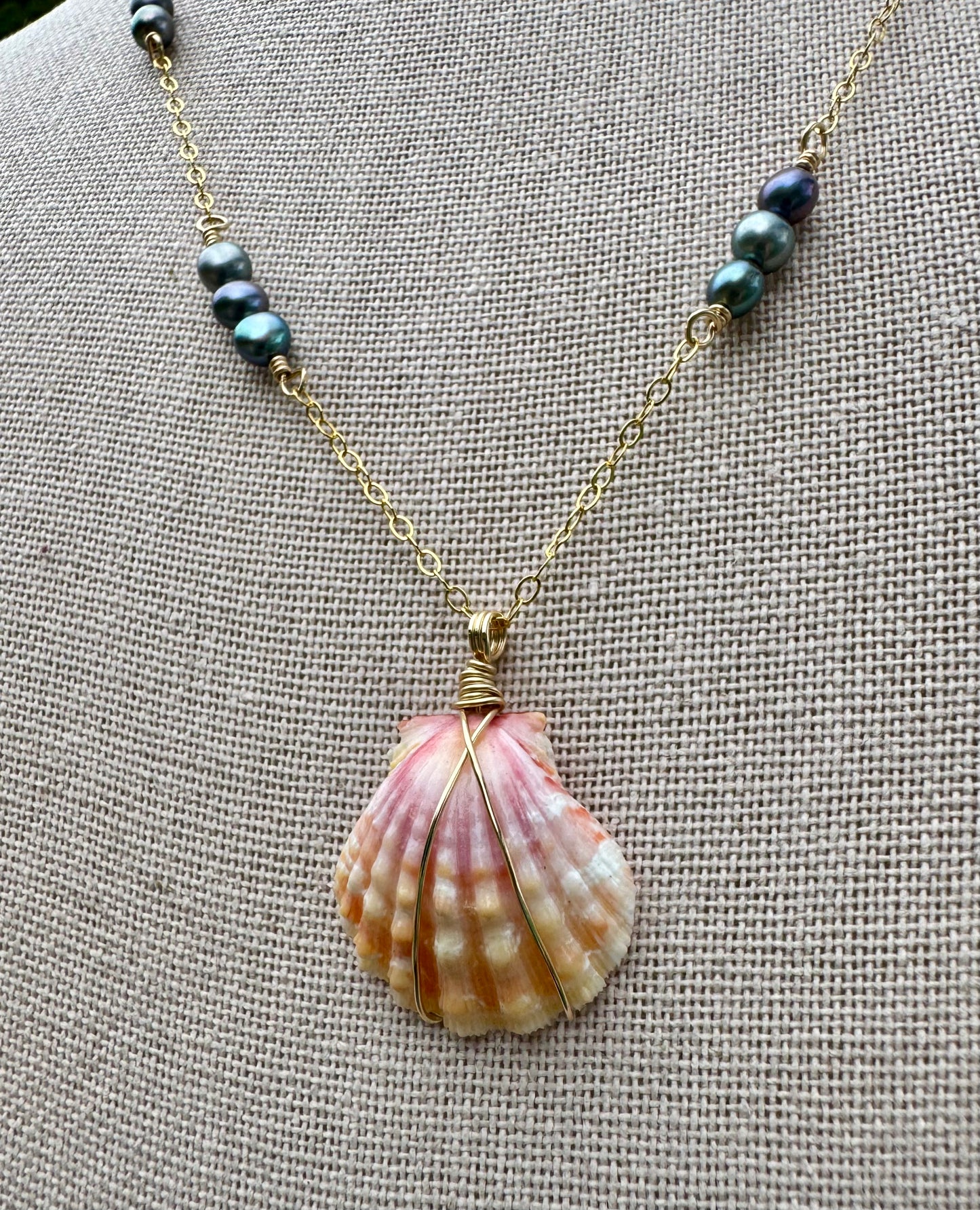 Sunrise Shell Necklace | Freshwater Peacock Pearl Chain
