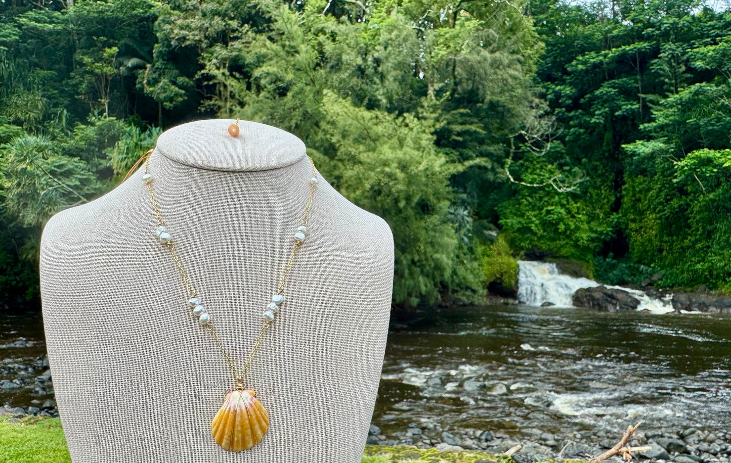 Sunrise Shell Necklace | Freshwater Baroque Pearl Chain