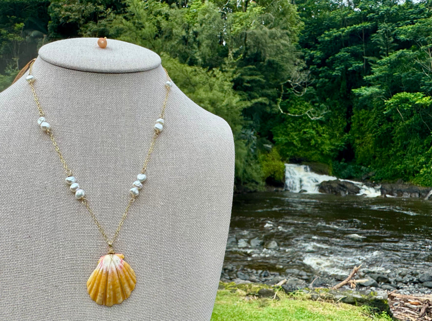 Sunrise Shell Necklace | Freshwater Baroque Pearl Chain