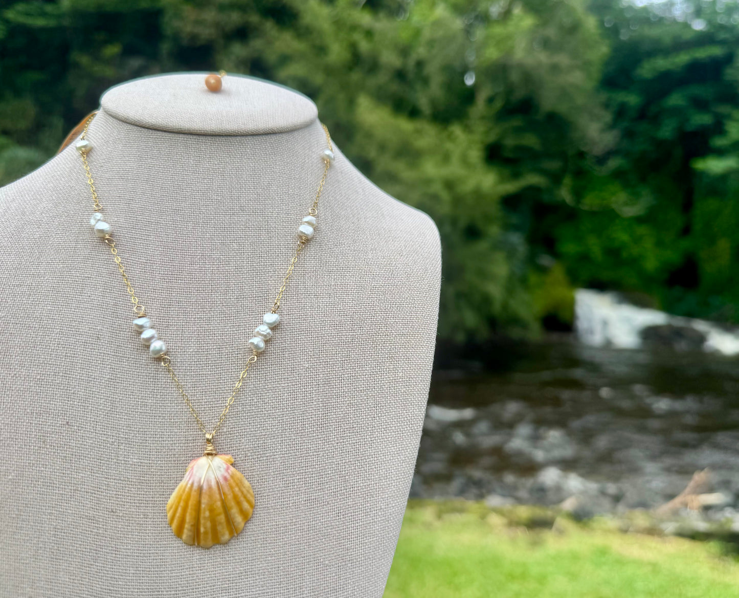 Sunrise Shell Necklace | Freshwater Baroque Pearl Chain