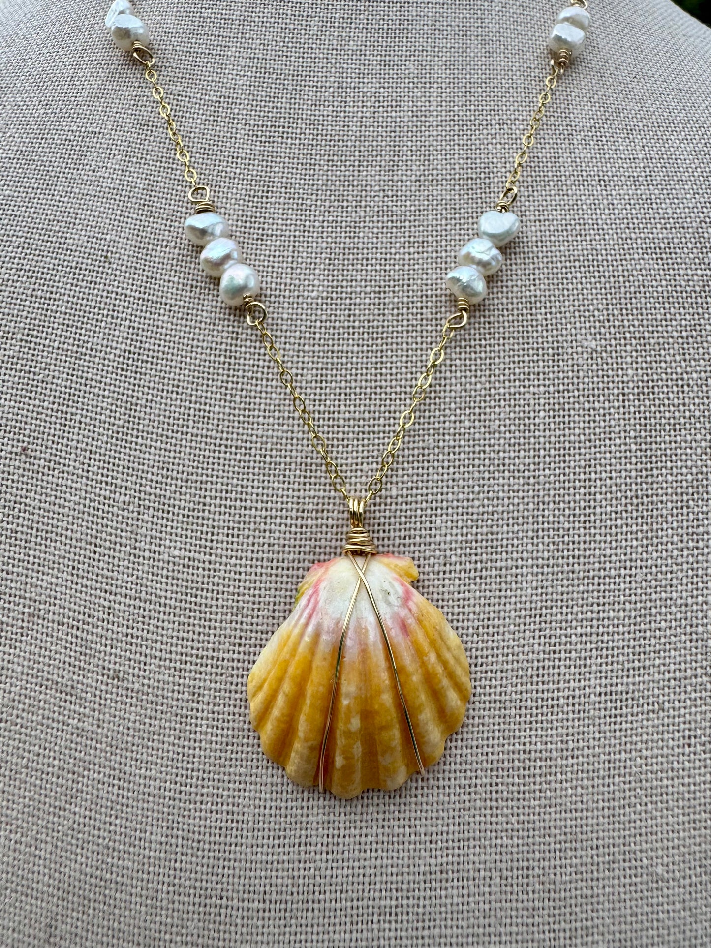 Sunrise Shell Necklace | Freshwater Baroque Pearl Chain