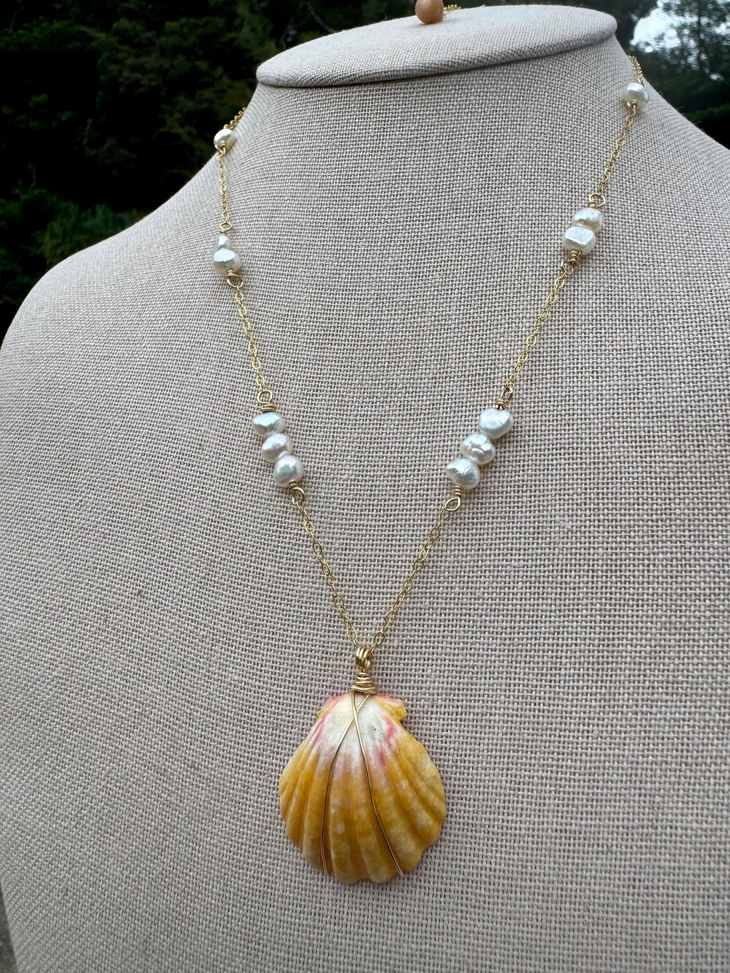 Sunrise Shell Necklace | Freshwater Baroque Pearl Chain