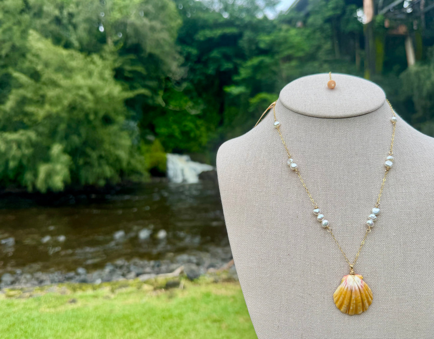 Sunrise Shell Necklace | Freshwater Baroque Pearl Chain