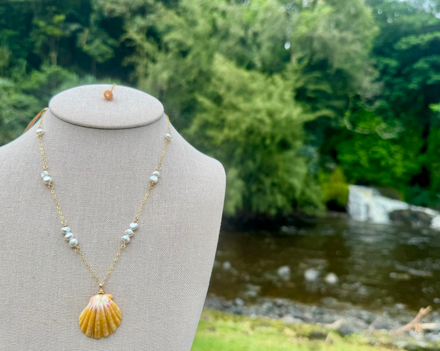Sunrise Shell Necklace | Freshwater Baroque Pearl Chain