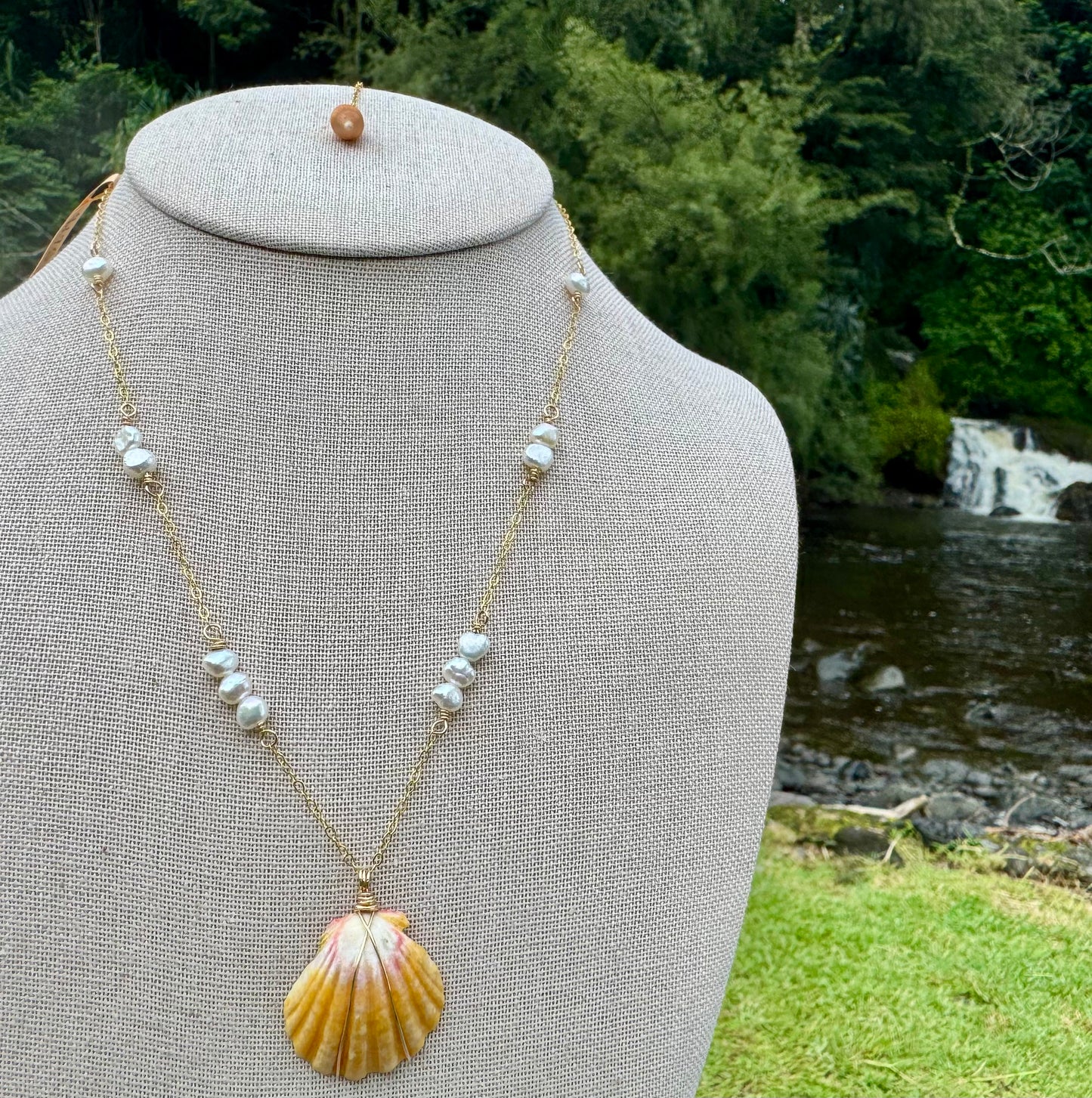 Sunrise Shell Necklace | Freshwater Baroque Pearl Chain